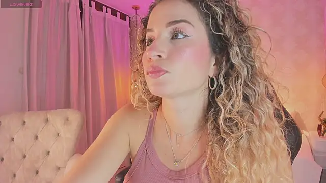 Shantall   online show from April 2026 12:03:01 PM