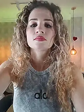 Shantall   online show from February 2026 11:01:01 AM