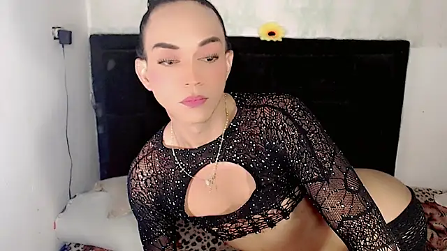 Michell Queen online show from April 2026 06:10:01 PM