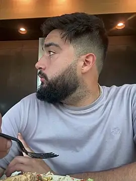 bigdickgio6923 online show from February 2026 09:03:01 PM