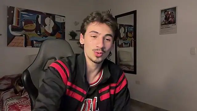 David Brown18 online show from December 2025 03:33:01 AM