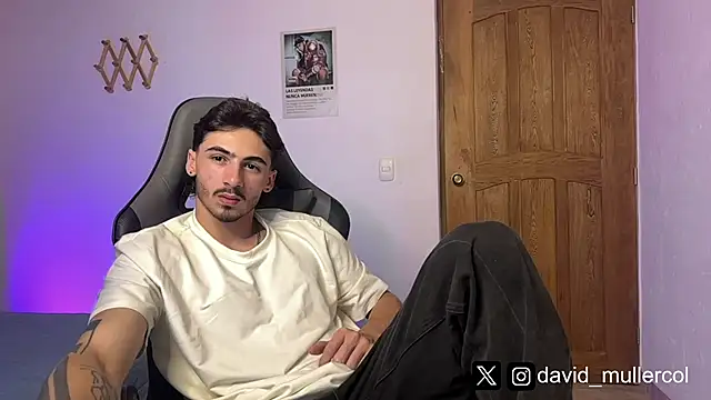 David Brown18 online show from February 2025 10:32:01 PM