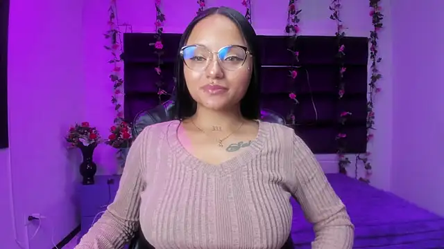 sweelanna   online show from April 2026 01:23:01 AM