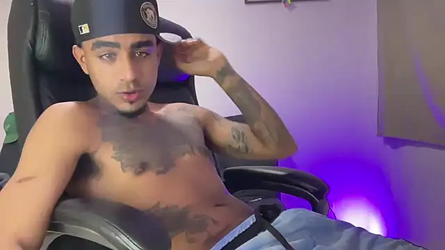 dominic brandd23 online show from February 2026 11:05:02 PM