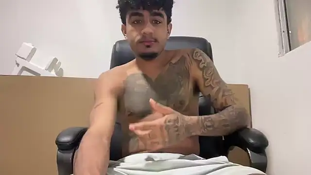 dominic brandd23 online show from December 2025 06:56:02 AM