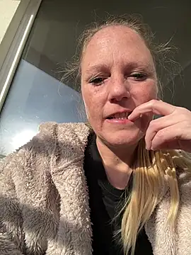 MoniqueLaFee online show from February 2026 02:25:01 PM