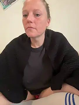 MoniqueLaFee online show from April 2026 08:04:02 AM