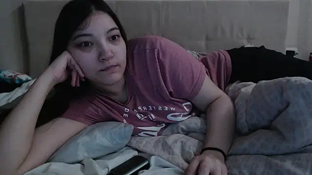 AlisaDevis online show from May 2026 06:06:01 AM