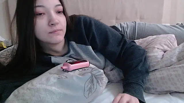 Snapshot of AlisaDevis chatting on February 2026 07:22:02 AM AlisaDevis online show from February 2026 07:22:02 AM