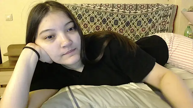 Snapshot of AlisaDevis chatting on January 2025 11:07:01 AM AlisaDevis online show from January 2025 11:07:01 AM