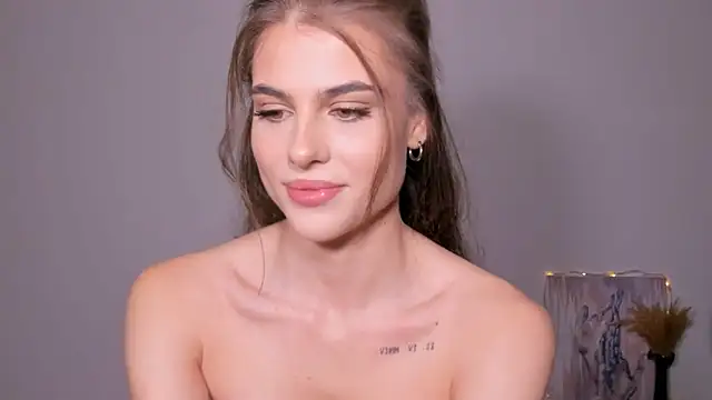 Snapshot of Missalgel chatting on November 2025 10:42:02 AM Missalgel online show from November 2025 10:42:02 AM