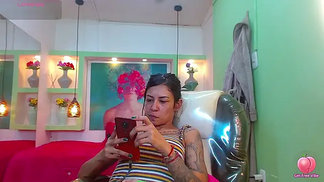 lorenapinto online show from December 2025 04:22:01 AM