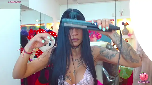 lorenapinto online show from October 2025 11:53:02 AM