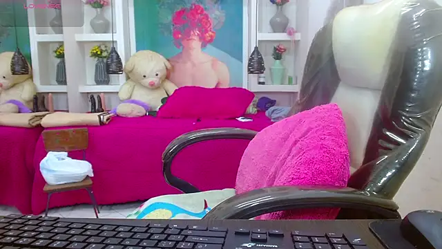 lorenapinto online show from October 2025 01:52:01 PM