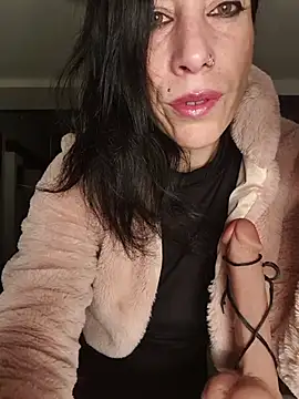 freyamoret online show from April 2026 02:13:01 AM