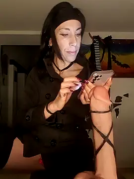 freyamoret online show from October 2025 03:27:02 AM