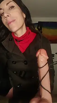 freyamoret online show from December 2025 04:59:01 AM