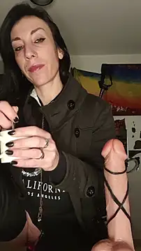 freyamoret online show from February 2026 03:51:01 AM