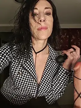 freyamoret online show from May 2026 01:52:01 AM