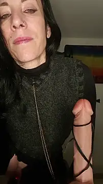 freyamoret online show from March 2026 01:57:01 AM