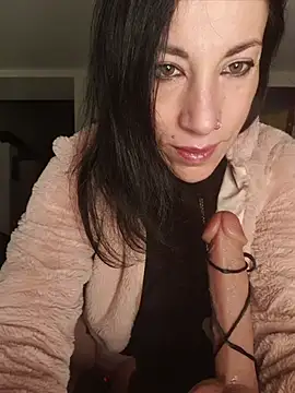 freyamoret online show from April 2026 02:29:01 AM