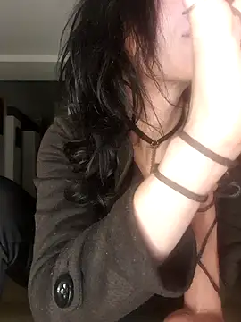 freyamoret online show from November 2025 04:15:02 AM