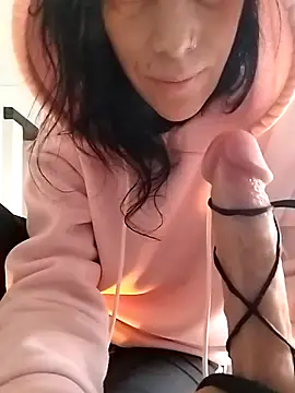 freyamoret online show from February 2025 11:06:01 AM