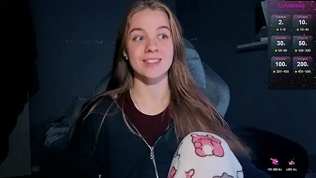 candy maggie online show from November 2025 06:57:01 PM