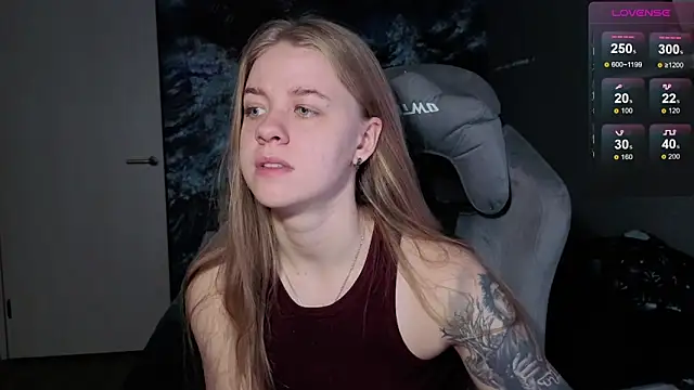 candy maggie online show from December 2025 05:17:02 PM