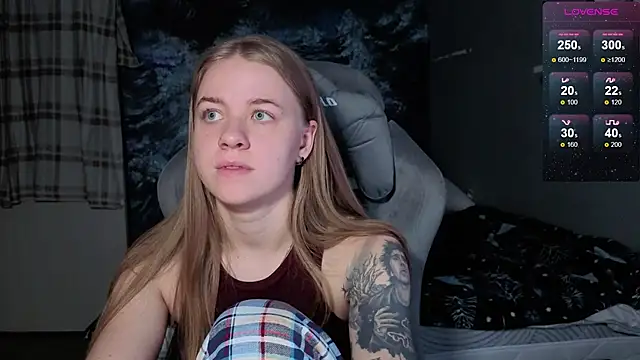 candy maggie online show from December 2025 07:38:01 PM