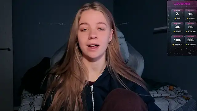 candy maggie online show from October 2025 02:27:02 PM