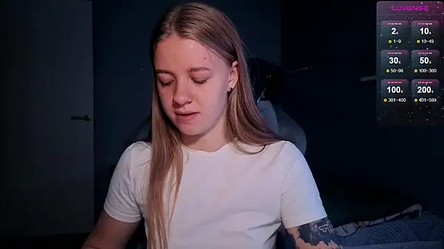 candy maggie online show from October 2025 04:40:02 PM