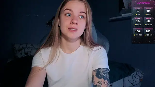 candy maggie online show from October 2025 06:18:01 PM