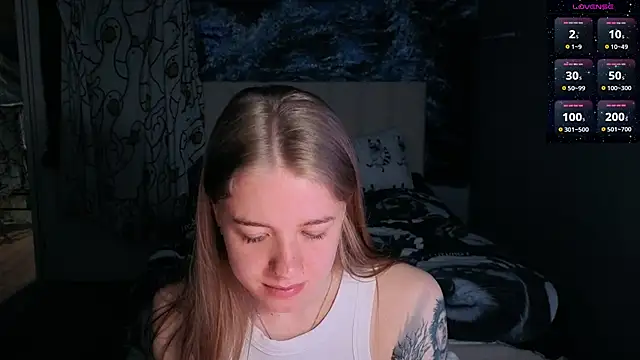 candy maggie online show from May 2026 06:18:01 PM
