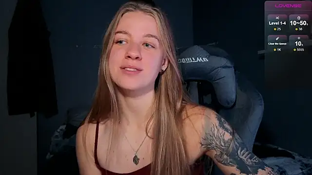 candy maggie online show from October 2025 09:12:02 PM