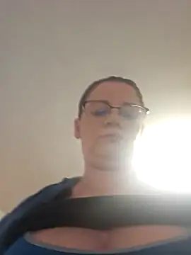 Snapshot of KristenVega chatting on November 2025 08:59:02 AM KristenVega online show from November 2025 08:59:02 AM