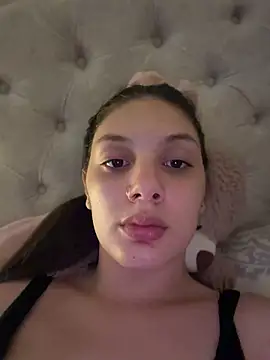 EmilyS   online show from May 2026 04:52:01 AM