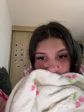 EmilyS   online show from March 2025 06:46:02 AM