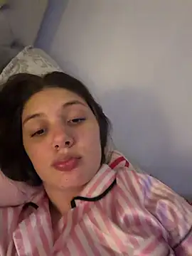 EmilyS   online show from April 2026 05:25:02 AM