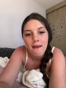 EmilyS   online show from March 2025 07:37:01 AM