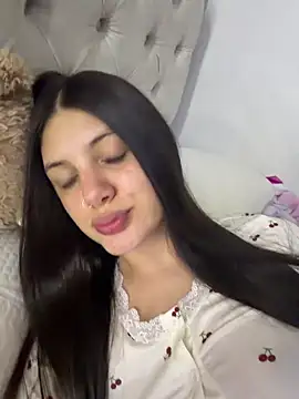 EmilyS   online show from February 2026 04:33:01 AM