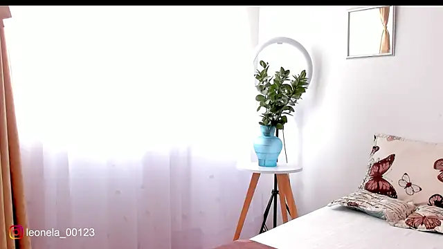 Snapshot of cuddlingbunny chatting on June 2026 07:20:02 PM cuddlingbunny online show from June 2026 07:20:02 PM