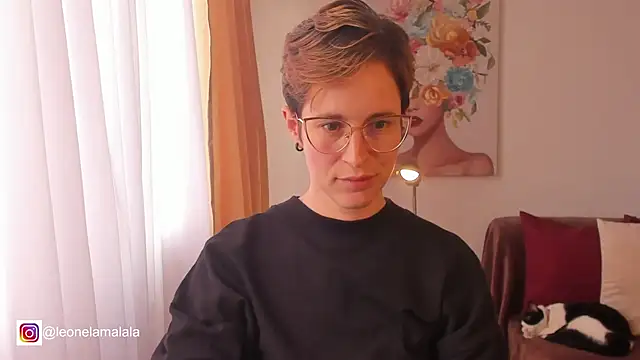 Snapshot of cuddlingbunny chatting on March 2025 10:55:02 PM cuddlingbunny online show from March 2025 10:55:02 PM