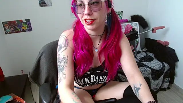 natasha laulau online show from May 2026 06:00:01 PM