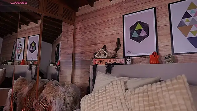 Snapshot of AmmyScott chatting on October 2025 11:15:01 PM AmmyScott online show from October 2025 11:15:01 PM