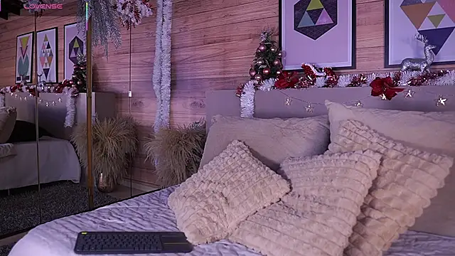 AmmyScott online show from December 2025 07:28:02 PM