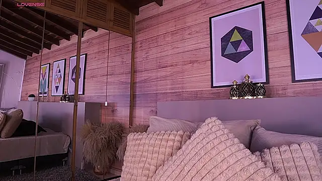 AmmyScott online show from April 2026 07:20:01 PM