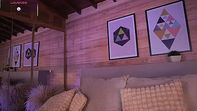 Snapshot of AmmyScott chatting on November 2025 07:14:01 PM AmmyScott online show from November 2025 07:14:01 PM