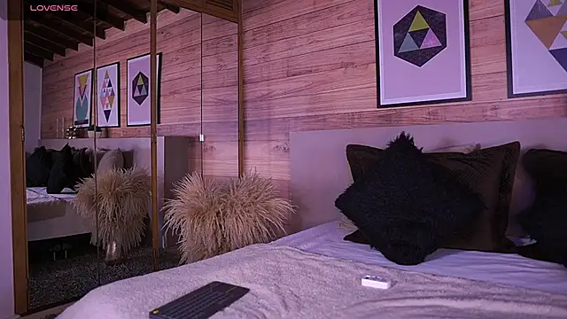 Snapshot of AmmyScott chatting on November 2025 07:25:02 PM AmmyScott online show from November 2025 07:25:02 PM