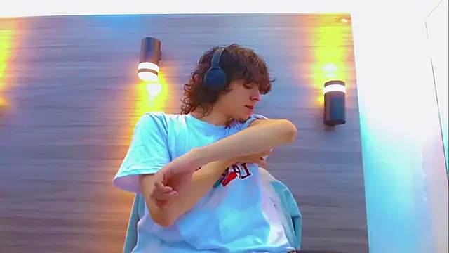 Sr BonnyEthan online show from March 2026 12:59:01 PM